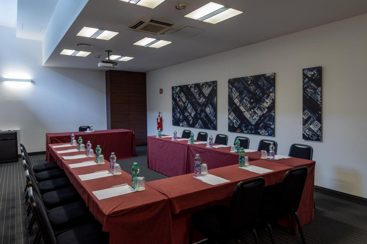 Western Monza E Brianza Palace Cinisello Balsamo